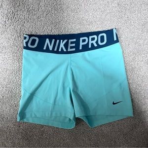 Women’s Nike Pro Shorts 3” inseam Size L teal/blue/aqua